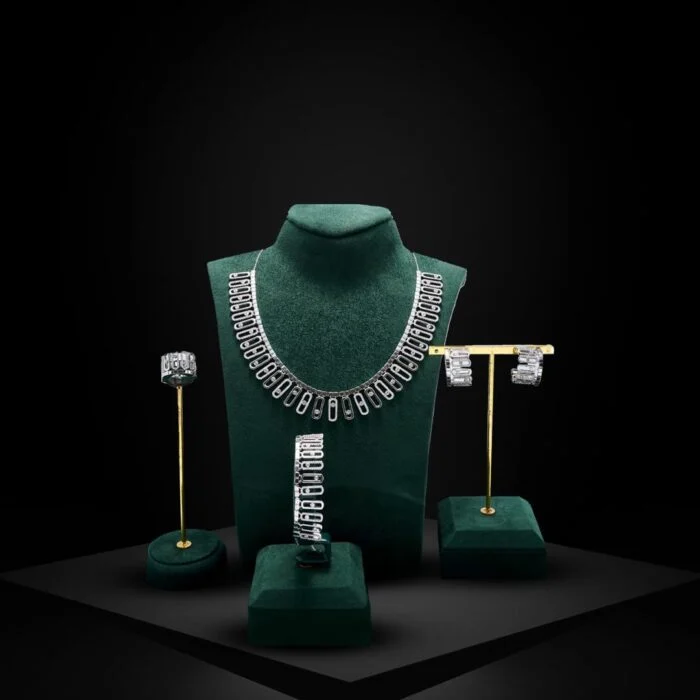 طقم ستايل ذهب من ٤ قطع