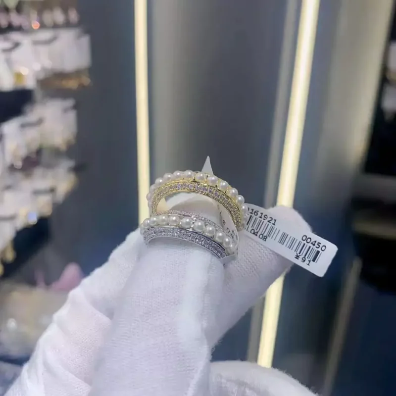 خاتم فاخر مرصع بالزريكون