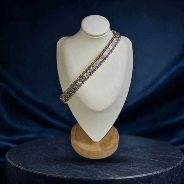 سلسال خيوط عالي الجودة مرصع بالزيركون السويسري