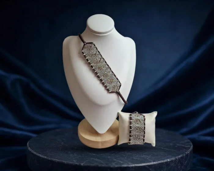 سلسال خيوط مرصع بالزيركون السويسري